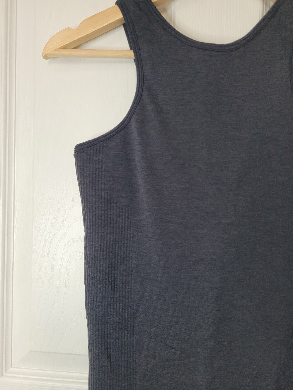 Lululemon High Neck Tank - Picture 2 of 4